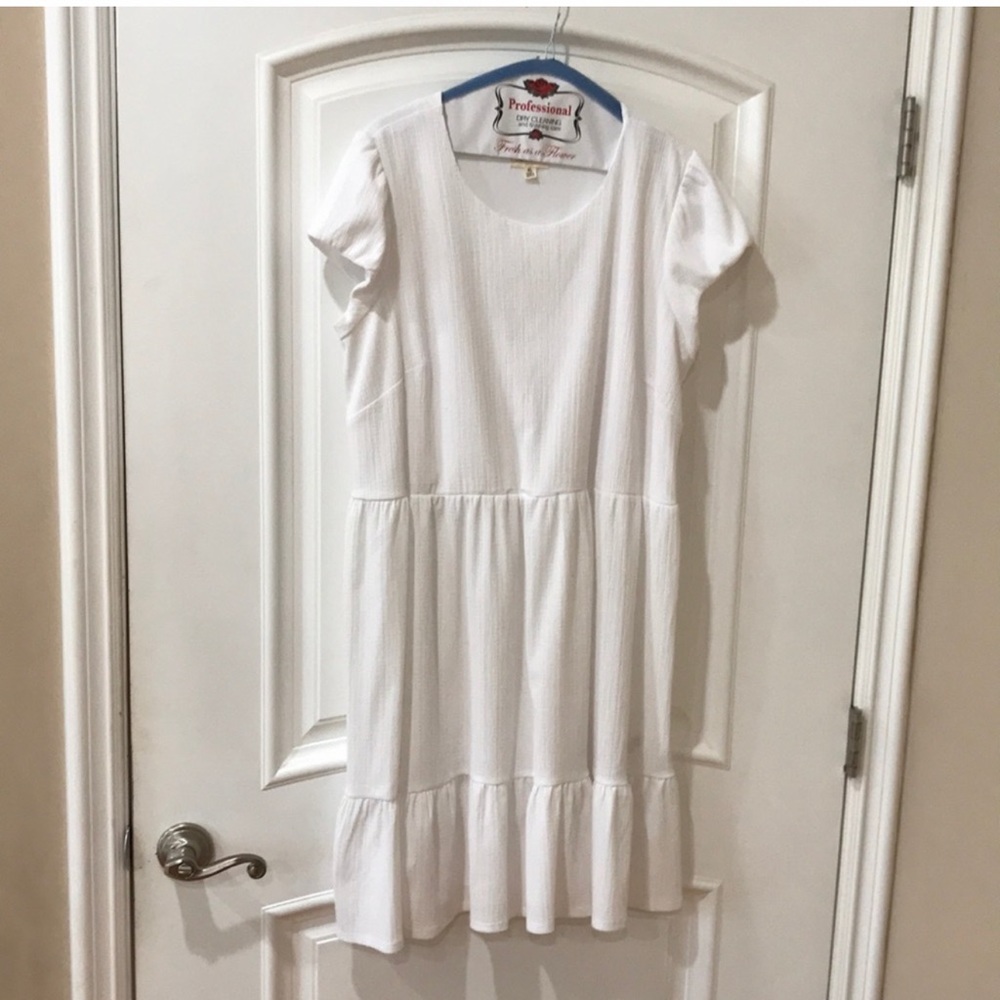 52SEVEN beautiful dress size XL